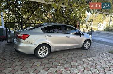 Седан Kia Rio 2014 в 