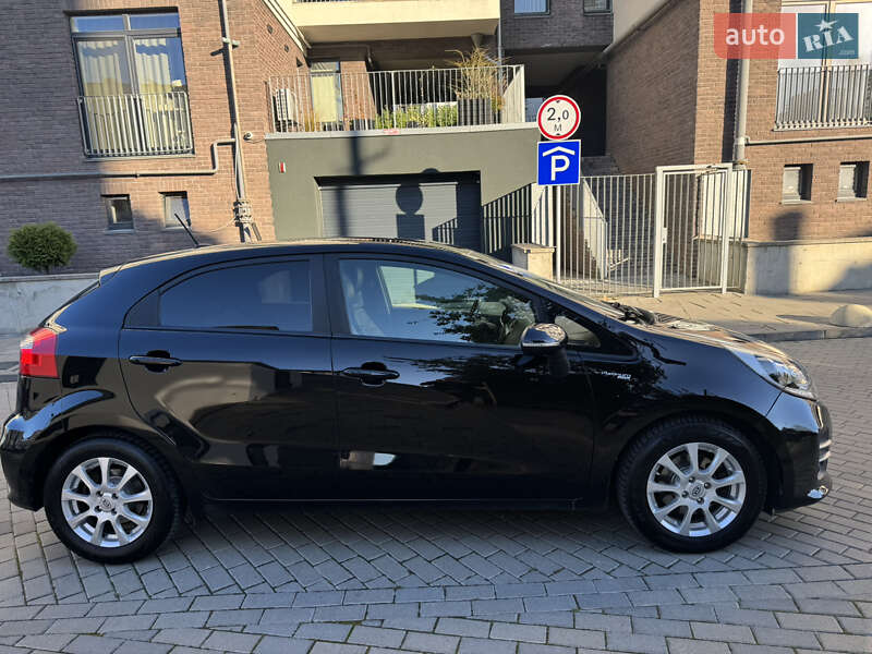 Хетчбек Kia Rio 2015 в Львові фото 4 Хетчбек Kia Rio 2015 в Львові