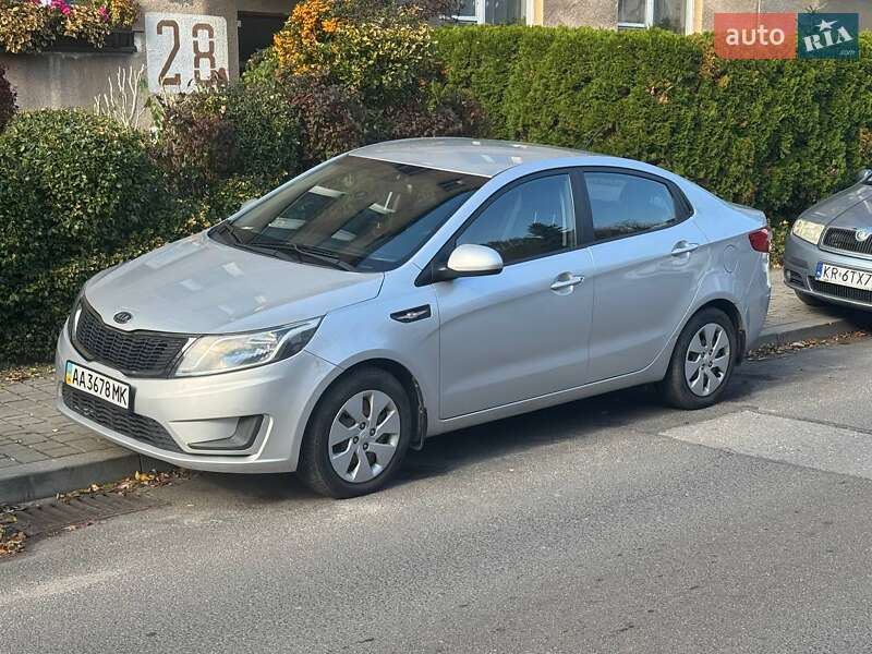 Седан Kia Rio 2012 в 