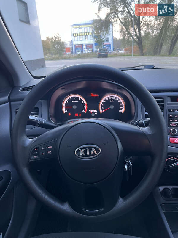 Седан Kia Rio 2011 в Хмельницькому фото 22 Седан Kia Rio 2011 в Хмельницькому