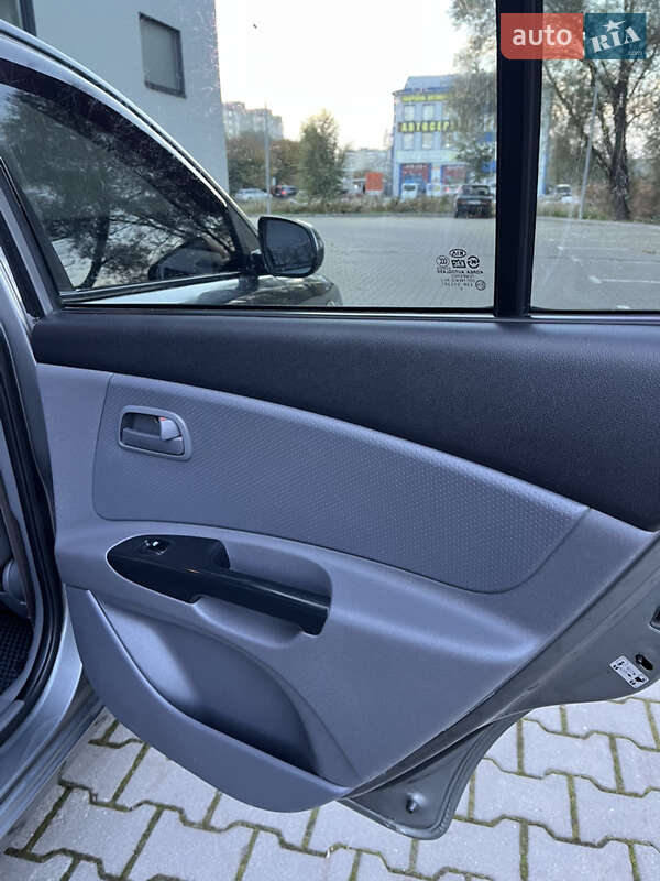 Седан Kia Rio 2011 в Хмельницькому фото 27 Седан Kia Rio 2011 в Хмельницькому