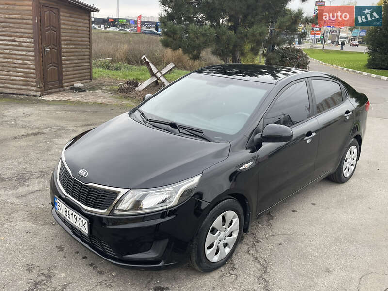 Седан Kia Rio 2013 в Киеве