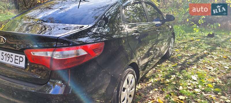 Седан Kia Rio 2011 в Днепре