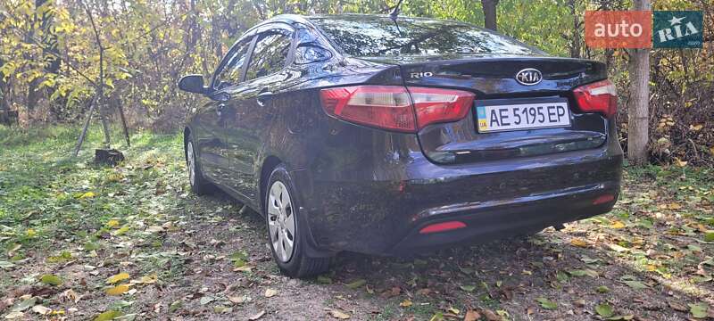 Седан Kia Rio 2011 в Днепре