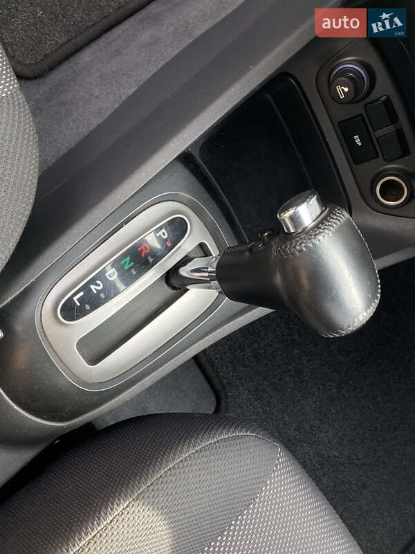 Хэтчбек Kia Rio 2006 в Самборе фото 47 Хэтчбек Kia Rio 2006 в Самборе