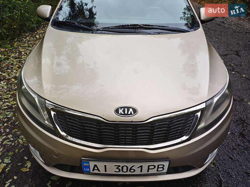 Седан Kia Rio 2012 в Киеве фото 10 Седан Kia Rio 2012 в Киеве