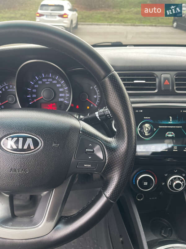 Седан Kia Rio 2014 в Киеве фото 15 Седан Kia Rio 2014 в Киеве