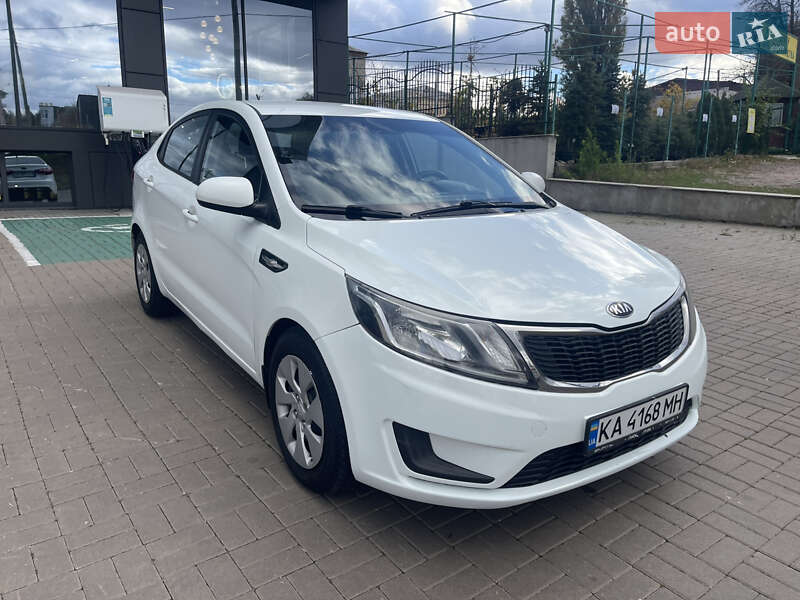 Седан Kia Rio 2014 в Киеве фото 3 Седан Kia Rio 2014 в Киеве