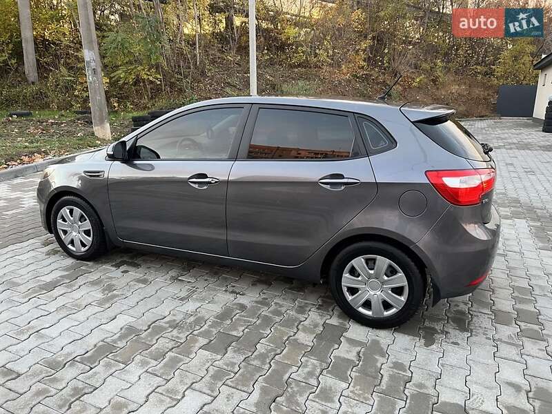 Хетчбек Kia Rio 2012 в Кременчуці