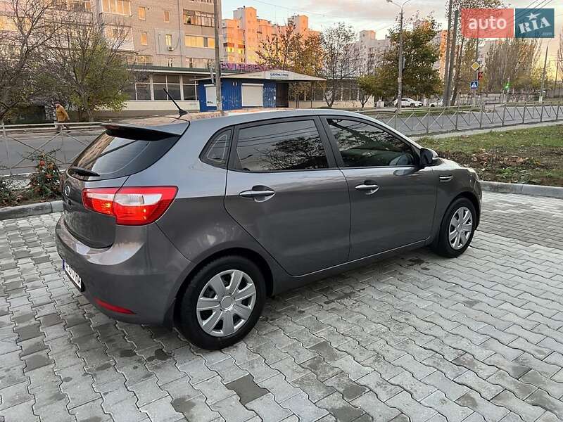 Хетчбек Kia Rio 2012 в Кременчуці