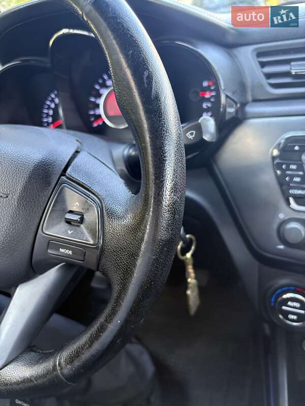 Седан Kia Rio 2012 в Києві