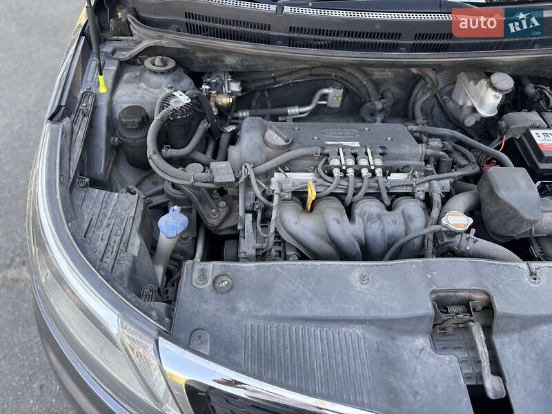 Седан Kia Rio 2012 в Києві