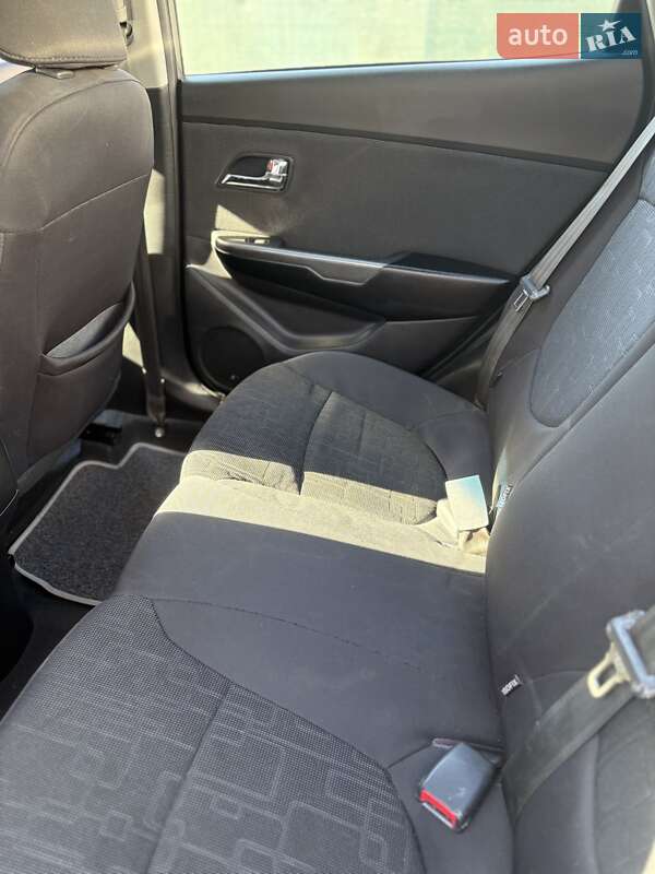 Седан Kia Rio 2012 в Києві