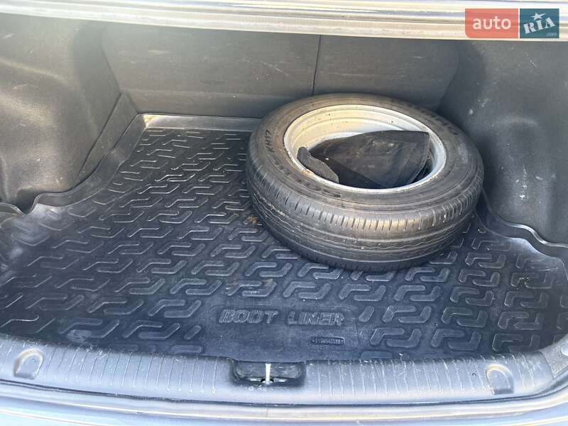 Седан Kia Rio 2012 в Києві