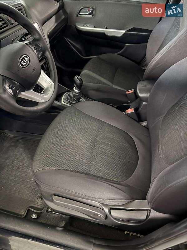 Хэтчбек Kia Rio 2012 в Днепре фото 4 Хэтчбек Kia Rio 2012 в Днепре