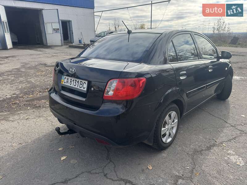 Седан Kia Rio 2011 в Звенигородке фото 2 Седан Kia Rio 2011 в Звенигородке