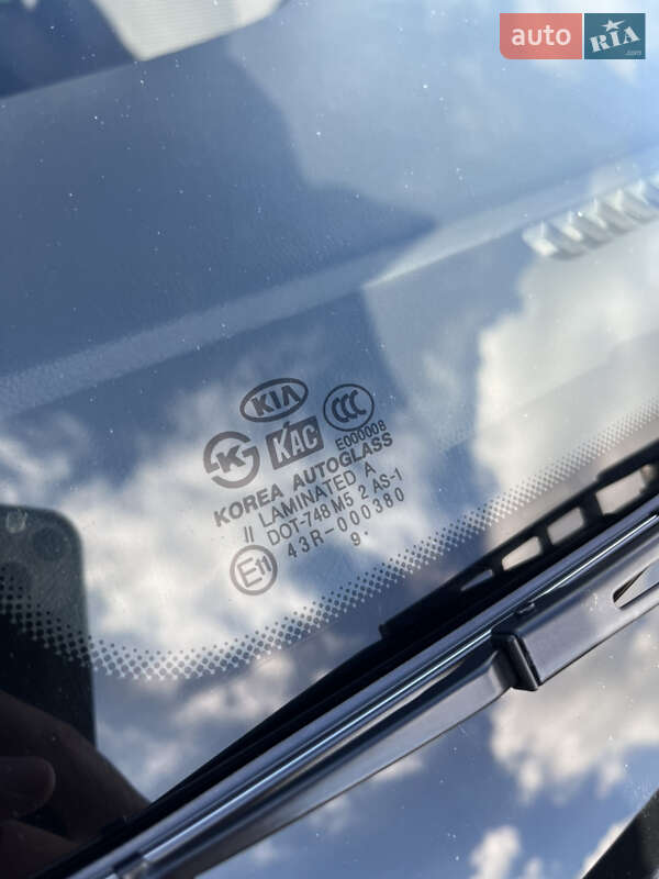 Седан Kia Rio 2010 в Запоріжжі