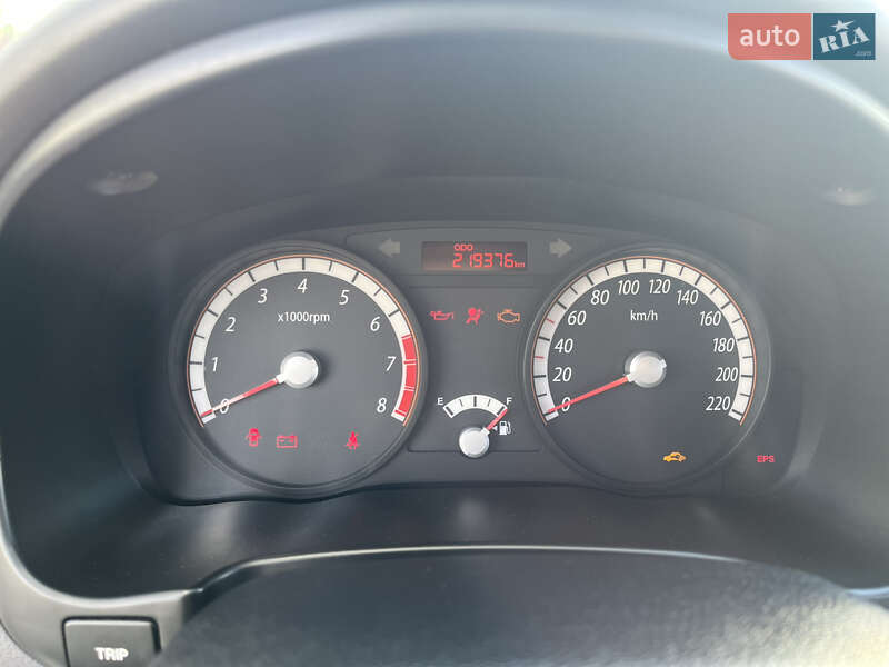 Седан Kia Rio 2010 в Запоріжжі