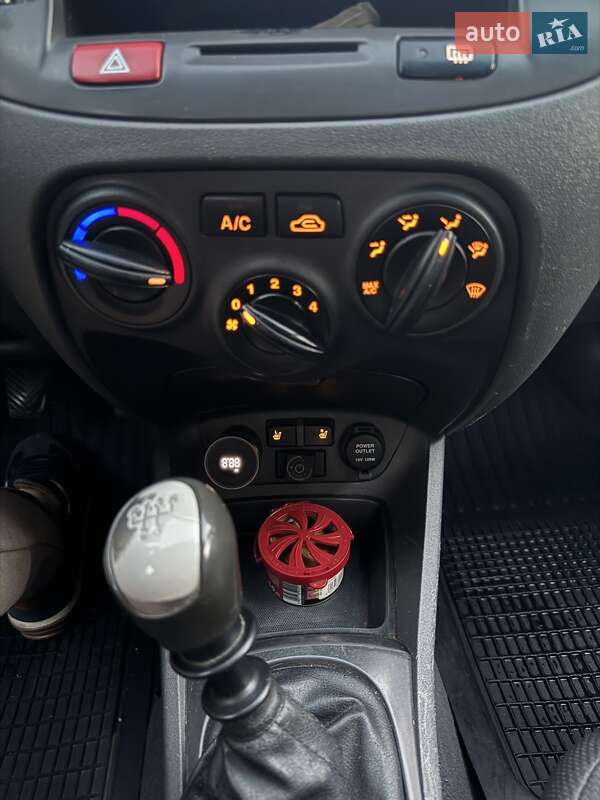 Хэтчбек Kia Rio 2008 в Одессе фото 6 Хэтчбек Kia Rio 2008 в Одессе