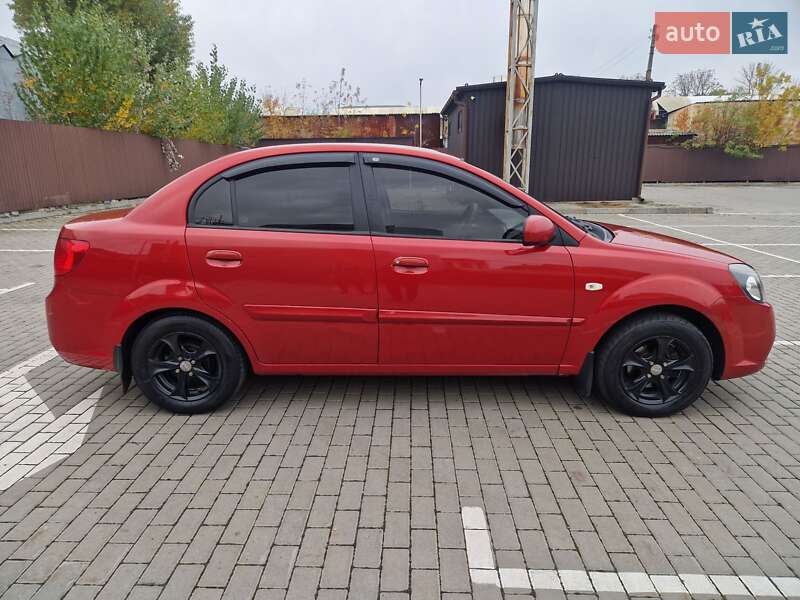 Седан Kia Rio 2010 в Черкассах фото 12 Седан Kia Rio 2010 в Черкассах