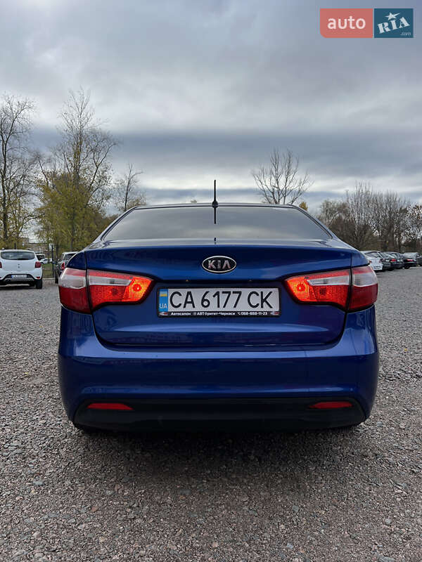 Седан Kia Rio 2012 в Черкассах