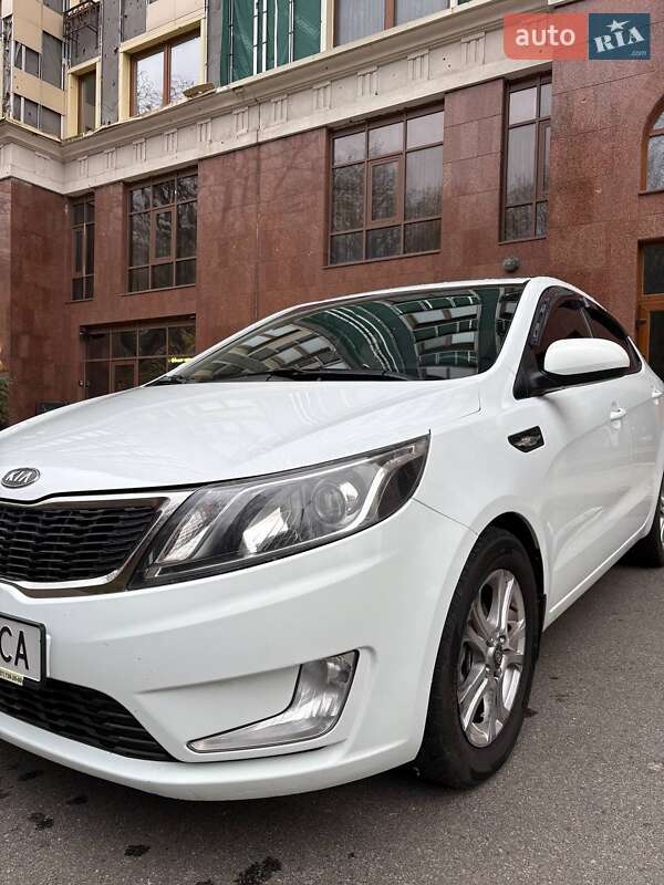 Седан Kia Rio 2012 в Харкові