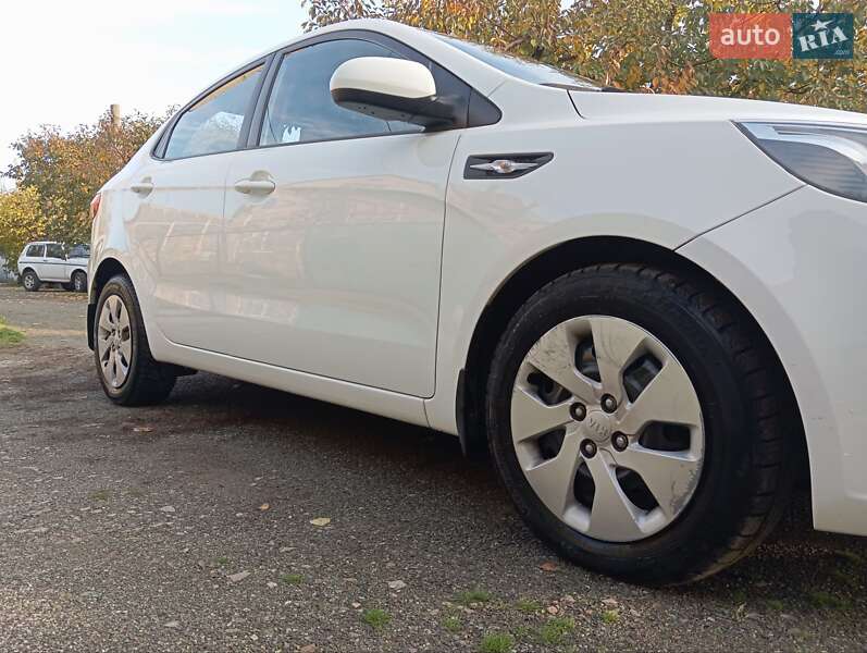 Седан Kia Rio 2012 в Никополе фото 3 Седан Kia Rio 2012 в Никополе