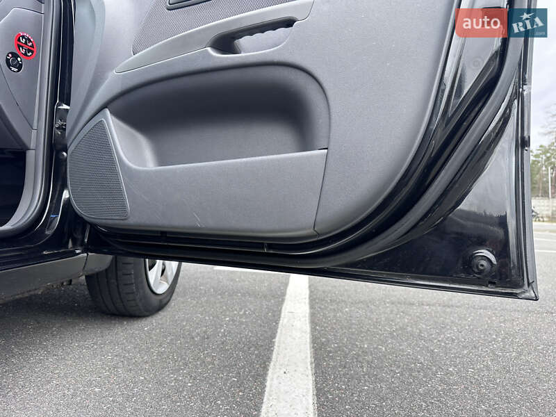 Хэтчбек Kia Rio 2007 в Киеве фото 32 Хэтчбек Kia Rio 2007 в Киеве