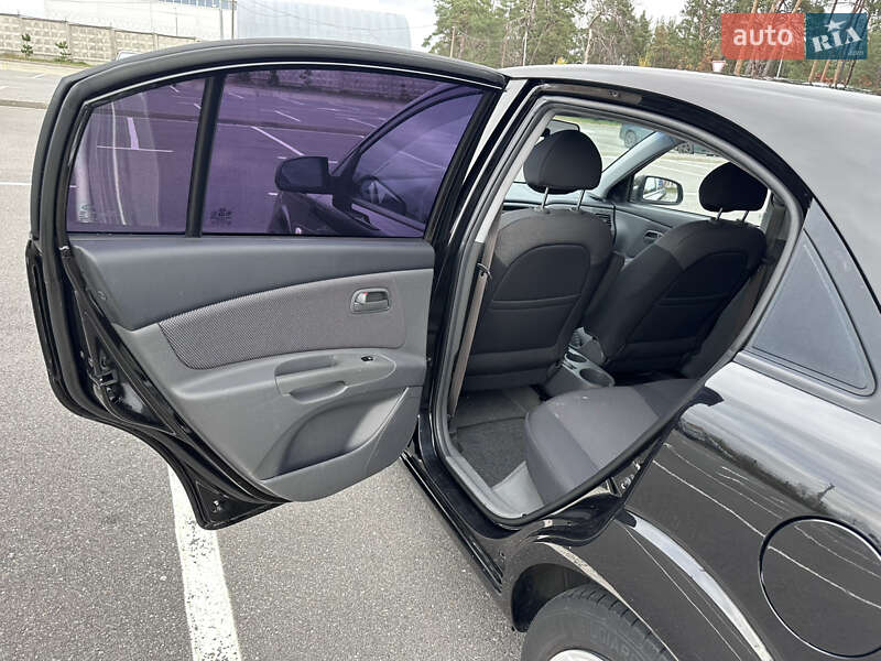 Хэтчбек Kia Rio 2007 в Киеве фото 54 Хэтчбек Kia Rio 2007 в Киеве