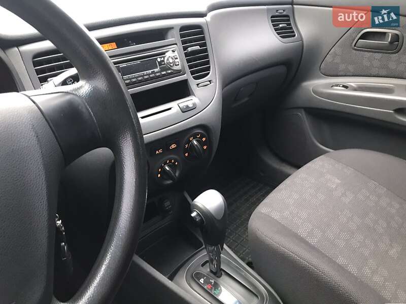 Хэтчбек Kia Rio 2007 в Киеве фото 4 Хэтчбек Kia Rio 2007 в Киеве