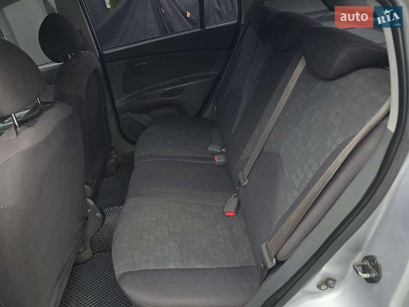 Хэтчбек Kia Rio 2007 в Тернополе фото 22 Хэтчбек Kia Rio 2007 в Тернополе