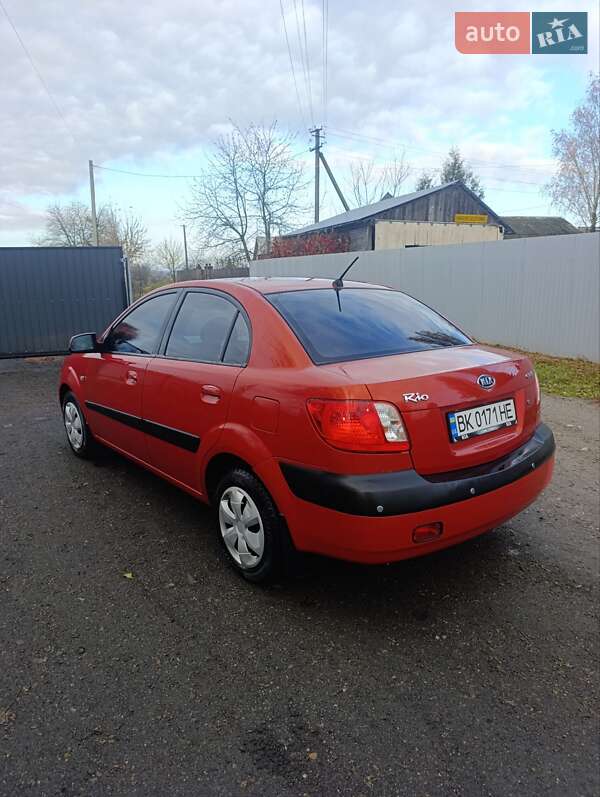Седан Kia Rio 2007 в Заре фото 5 Седан Kia Rio 2007 в Заре