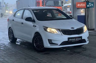 Седан Kia Rio 2012 в Миколаєві