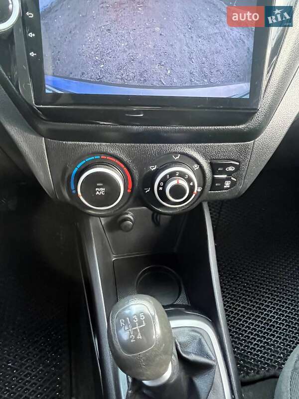 Седан Kia Rio 2012 в Полтаве