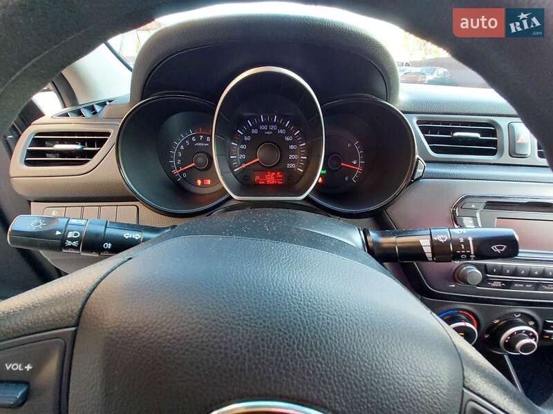 Седан Kia Rio 2013 в Дніпрі фото 10 Седан Kia Rio 2013 в Дніпрі