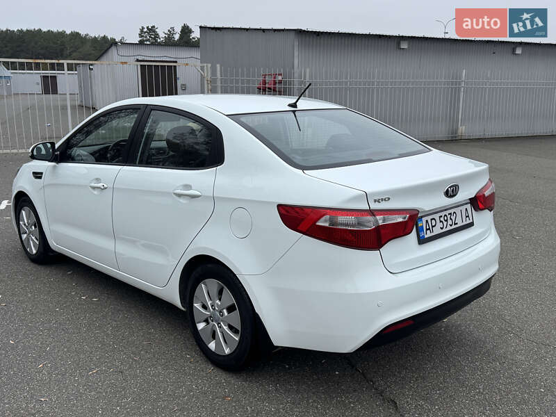 Седан Kia Rio 2014 в Киеве фото 8 Седан Kia Rio 2014 в Киеве