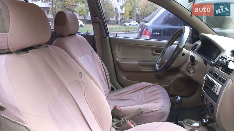 Универсал Kia Rio 2003 в Киеве фото 7 Универсал Kia Rio 2003 в Киеве