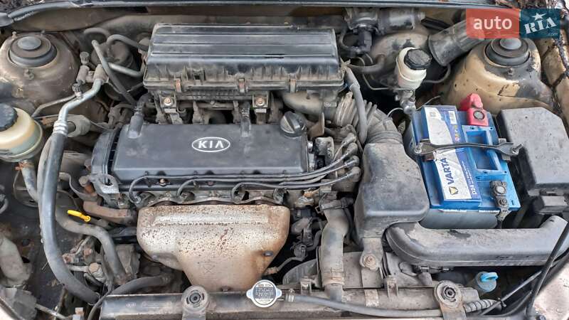 Универсал Kia Rio 2003 в Киеве фото 6 Универсал Kia Rio 2003 в Киеве