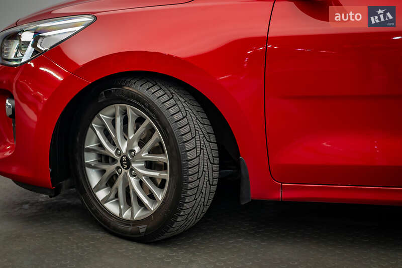 Хетчбек Kia Rio 2017 в Києві фото 8 Хетчбек Kia Rio 2017 в Києві