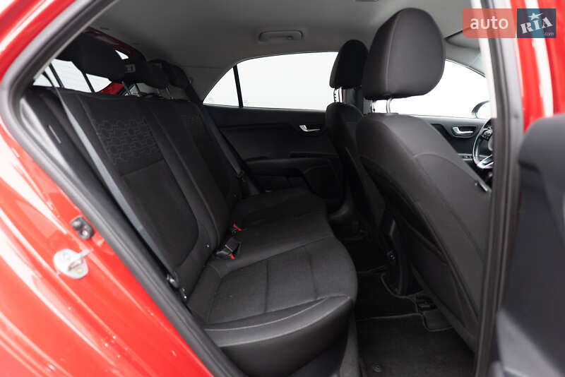 Хетчбек Kia Rio 2017 в Києві фото 21 Хетчбек Kia Rio 2017 в Києві