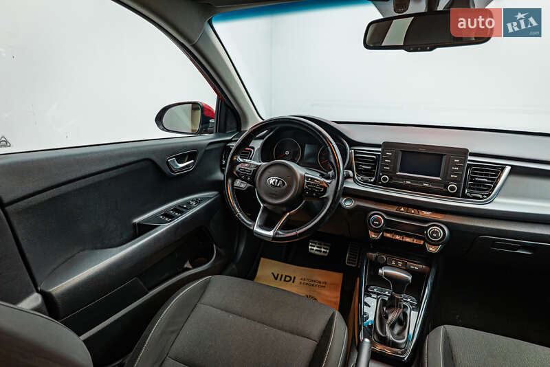 Хетчбек Kia Rio 2017 в Києві фото 11 Хетчбек Kia Rio 2017 в Києві