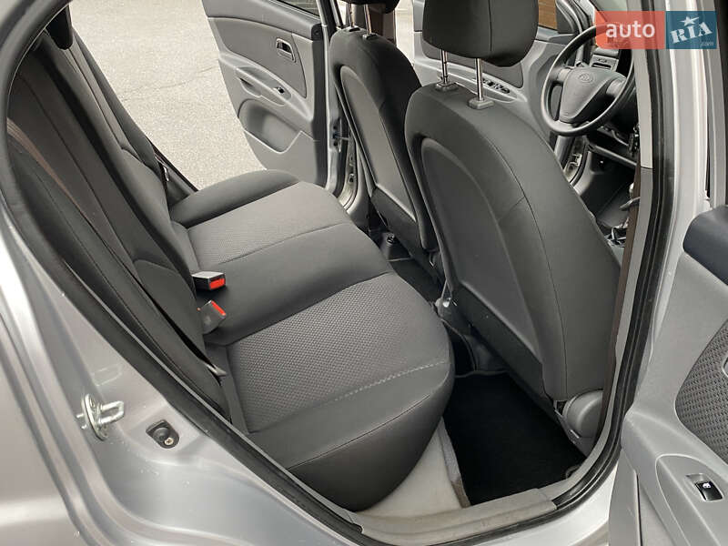 Седан Kia Rio 2008 в Киеве фото 36 Седан Kia Rio 2008 в Киеве