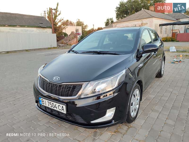 Хэтчбек Kia Rio 2012 в Кременчуге фото 3 Хэтчбек Kia Rio 2012 в Кременчуге