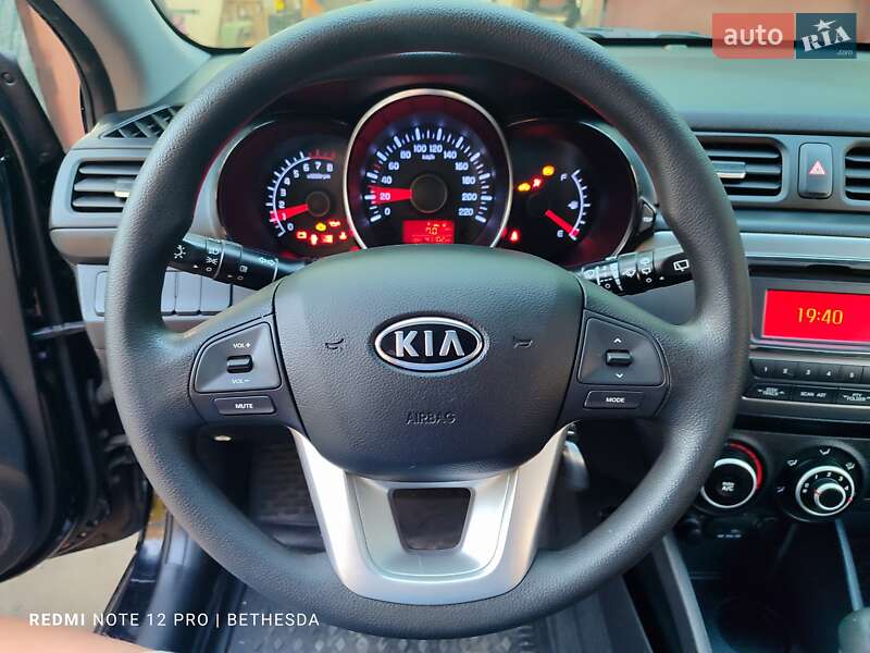 Хэтчбек Kia Rio 2012 в Кременчуге фото 30 Хэтчбек Kia Rio 2012 в Кременчуге