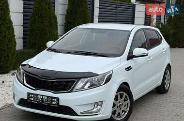 Хэтчбек Kia Rio 2012 в Одессе