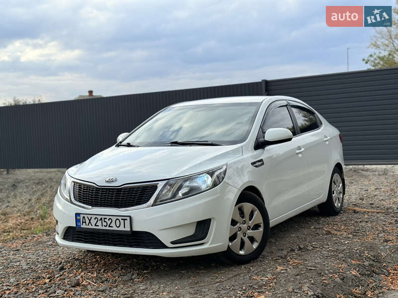 Седан Kia Rio 2013 в Харькове фото 9 Седан Kia Rio 2013 в Харькове