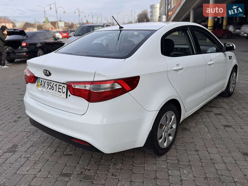 Седан Kia Rio 2013 в Харькове фото 3 Седан Kia Rio 2013 в Харькове
