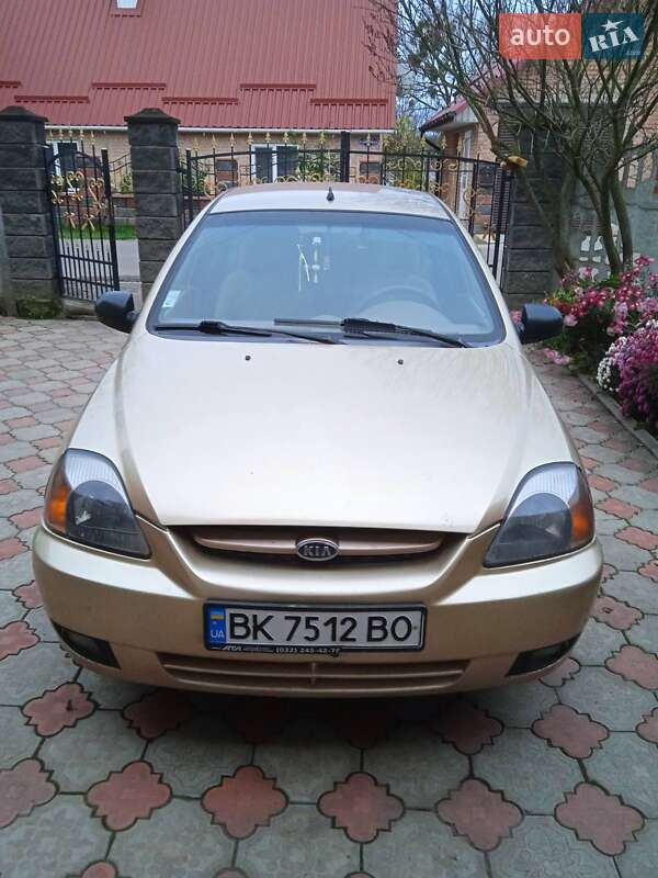 Універсал Kia Rio 2003 в Здолбуніві