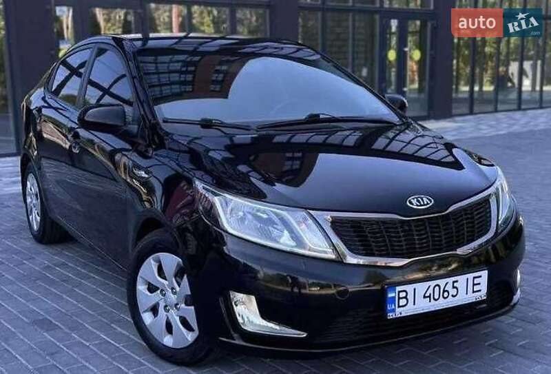 Седан Kia Rio 2012 в Полтаве