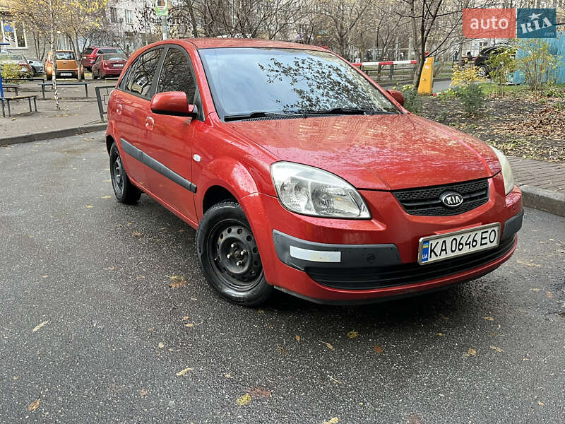 Хетчбек Kia Rio 2008 в Києві